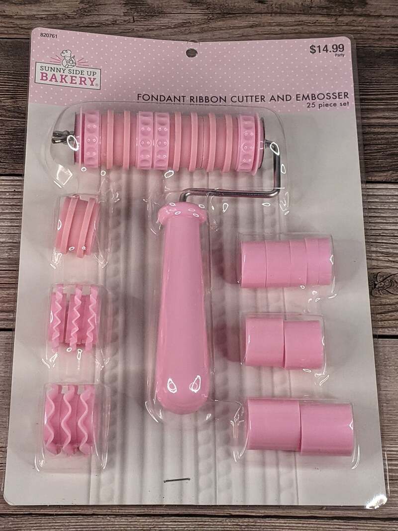 Fondant Ribbon Cutter and Embosser