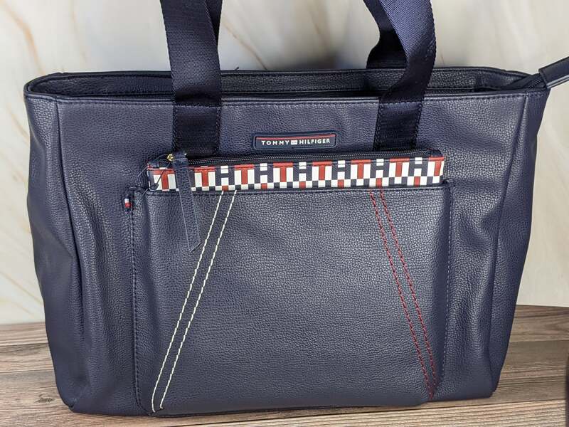 Navy Tommy Tote with Pouch