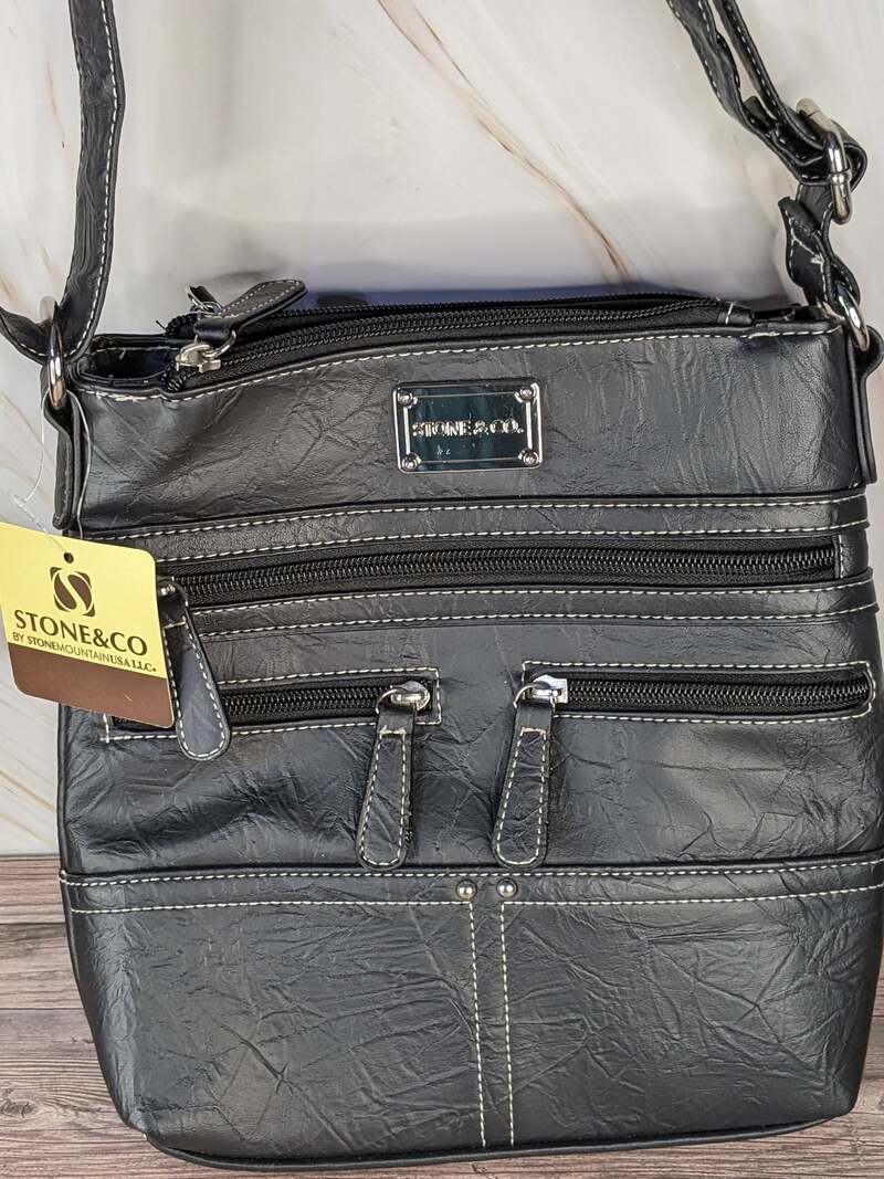 Black Zippered Pocket Crossbody Purse