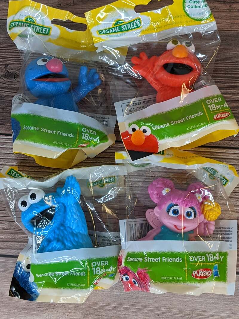 Sesame Street Friends Figurines
