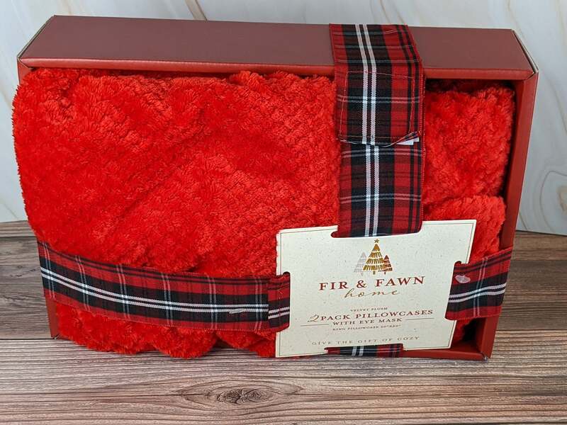 Red Velvet Plush King Pillow Case Set with Eye Mask