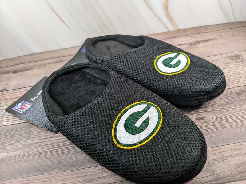 Packers Men's Slippers Small