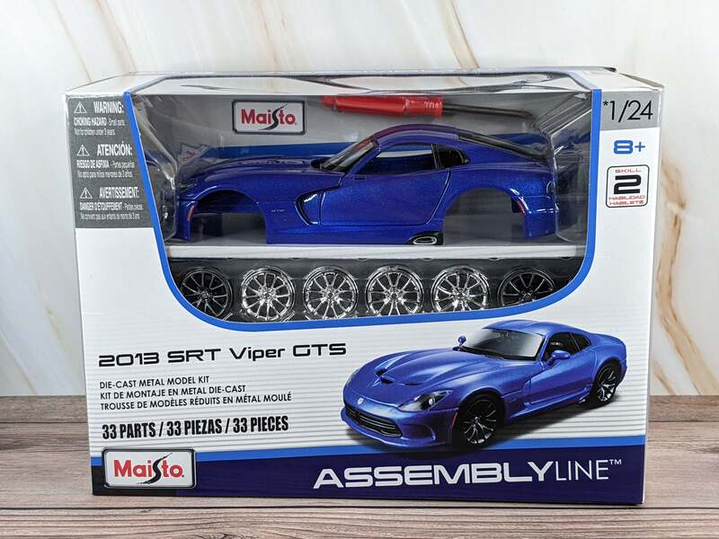 2013 SRT Viper GTS Model Kit