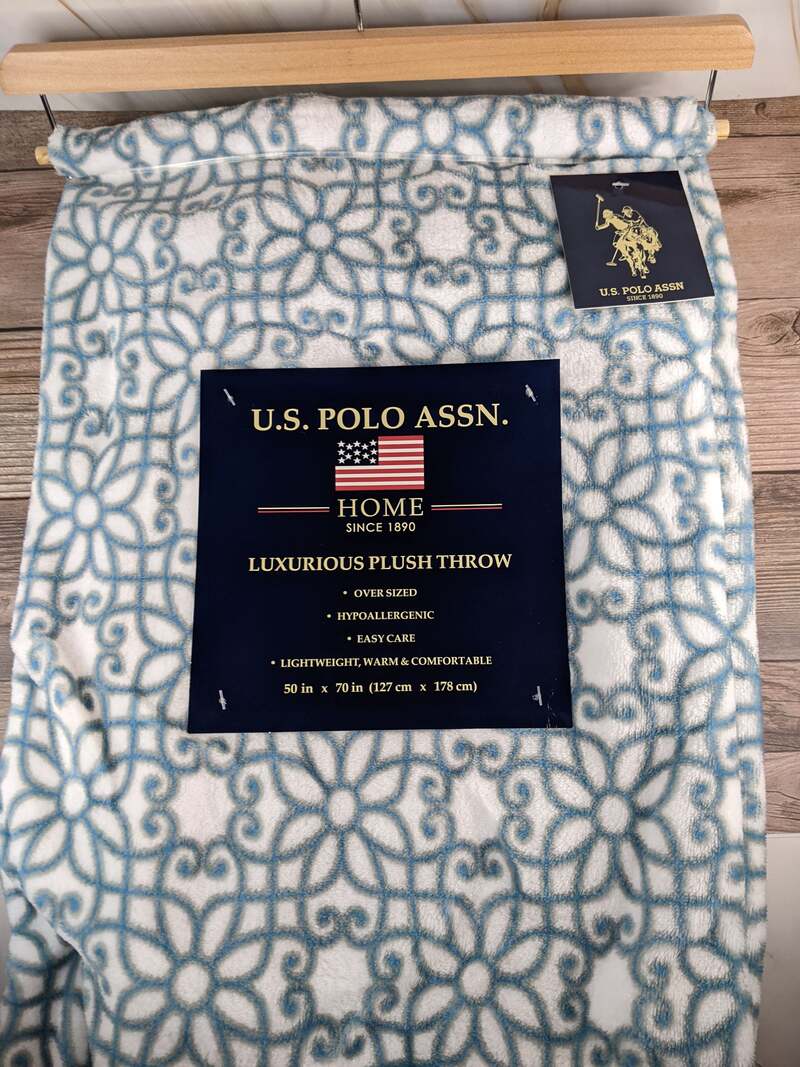 U.S. Polo Printed Plush Throw