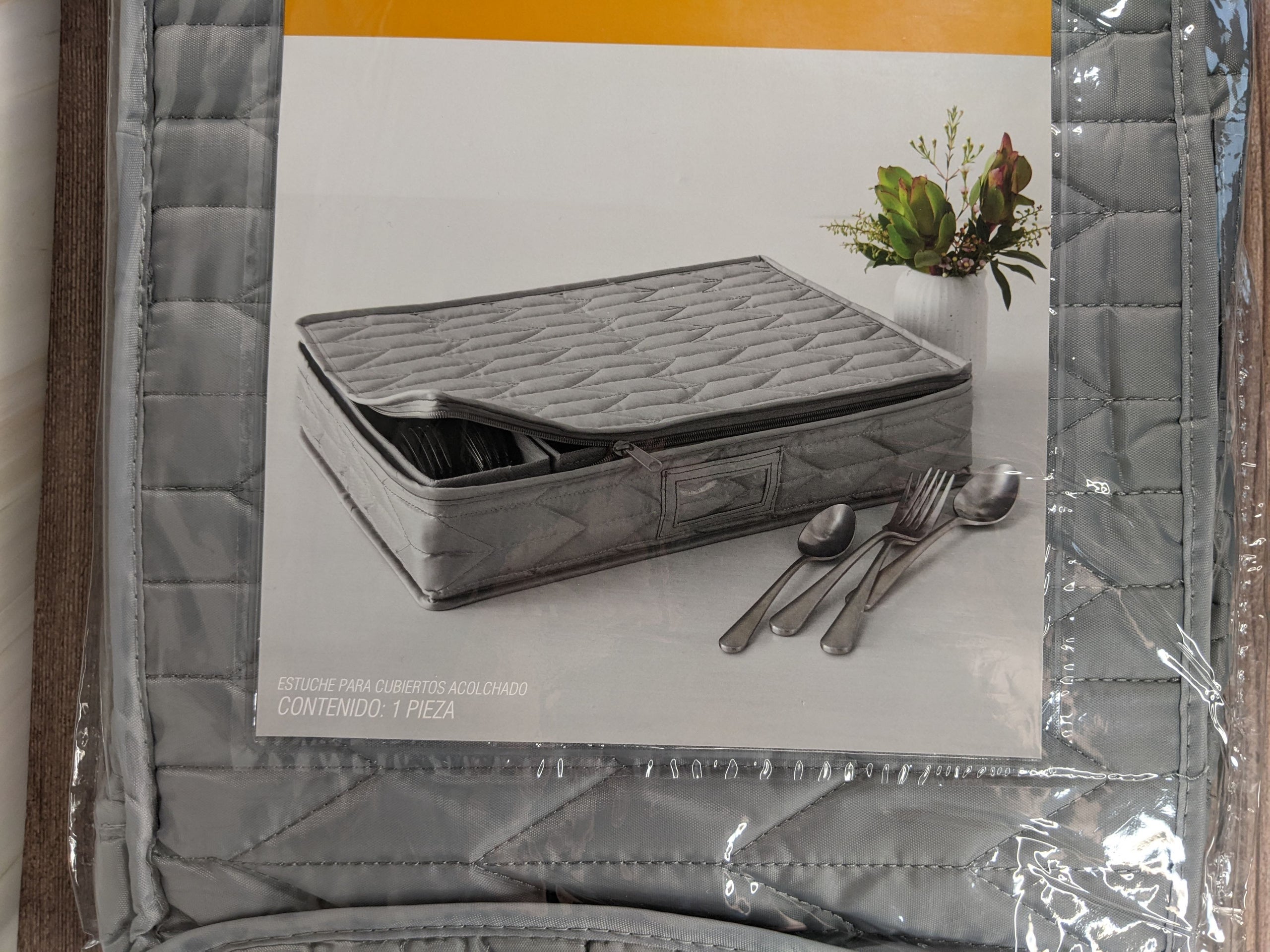 Quilted Flatware Storage Case