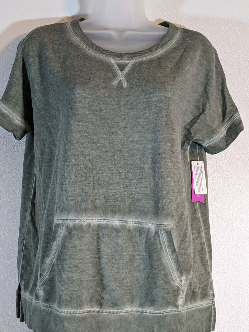 Ambrielle Sleepwear Women's SMALL Green Top