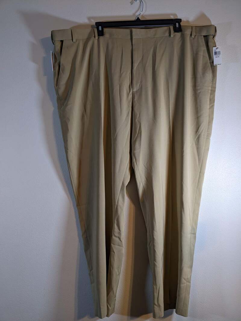 Van Heusen Men's 52 x 32 Khaki Pants