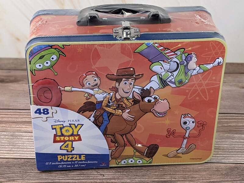Toy Story 4 Lunchbox With 48 Piece Puzzle