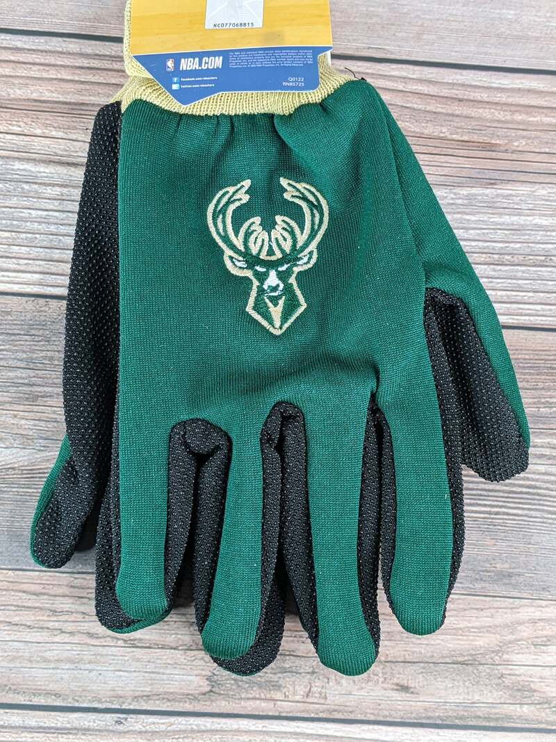 Milwaukee Bucks Sport Utility Gloves Green