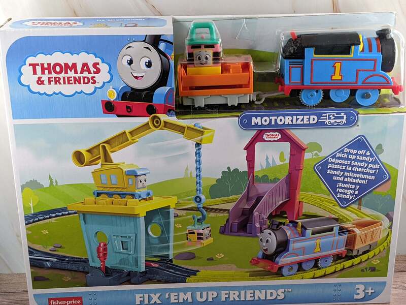 Thomas Fix 'Em Up Friends Train Set